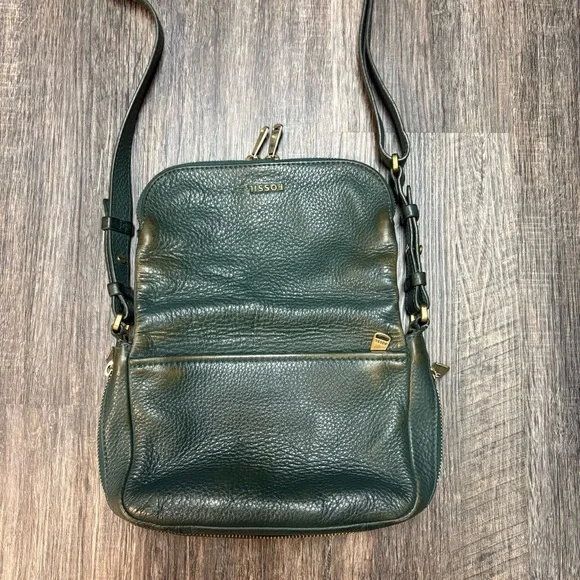 Fossil Leather Crossbody Purse - forest green leather, gold hardware. - Picture 9 of 14
